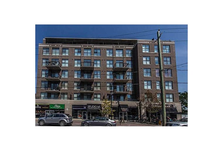 206-150 Caroline Avenue